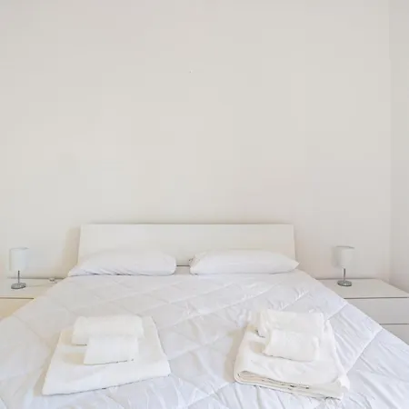 La Dolce - Stone's Throw From The Center