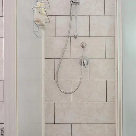 Апартаменты La Dolce - Stone's Throw From The Center *