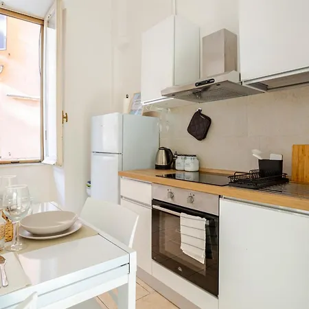 Апартаменты La Dolce - Stone's Throw From The Center *